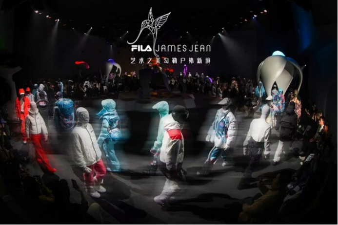 FILA x James Jean高级运动羽绒大秀 以艺术之名引领情绪户外新纪元